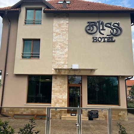 Хотел Bliss Kazichene ภายนอก รูปภาพ